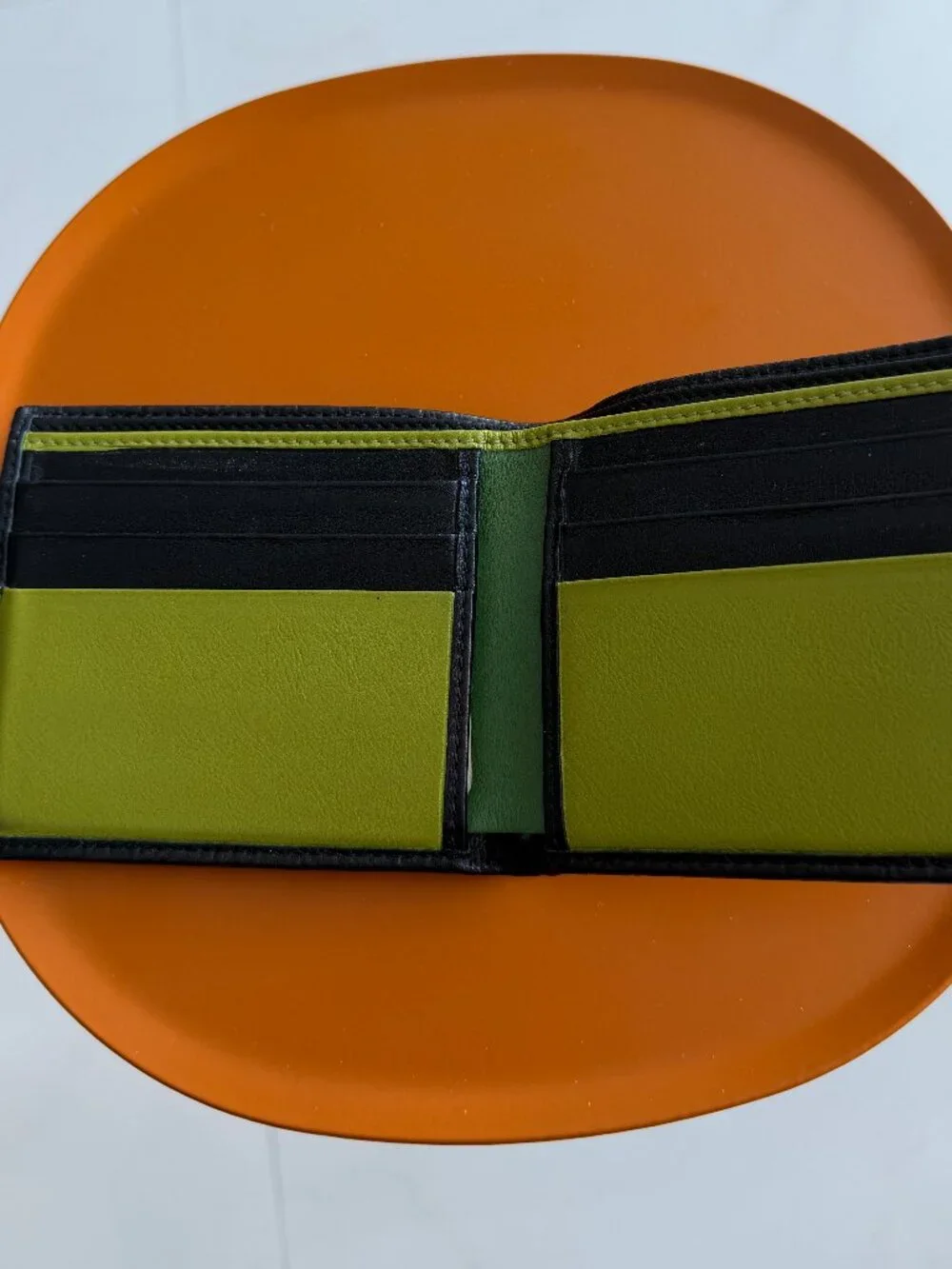 Gucci Micro Guccissima Leather Bi Fold Wallet